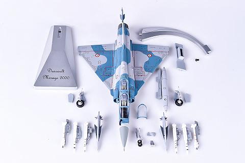 Модель самолета Dassault Mirage 2000B Модель самолета Dassault Mirage 2000B