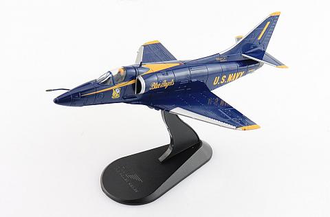    Douglas A-4F "Blue Angels"