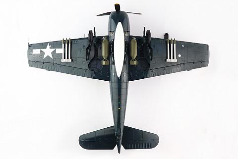Модель самолета  Grumman F6F-5 Hellcat