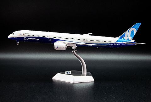 Boeing 787-10