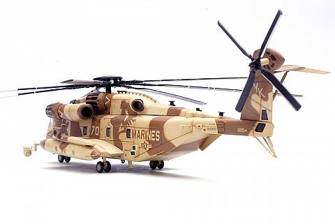 Модель самолета Sikorsky CH-53E Super Stallion Модель самолета Sikorsky CH-53E Super Stallion