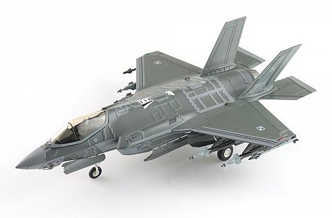 Модель самолета Lockheed Martin F-35A "Husarz" Модель самолета Lockheed Martin F-35A "Husarz"