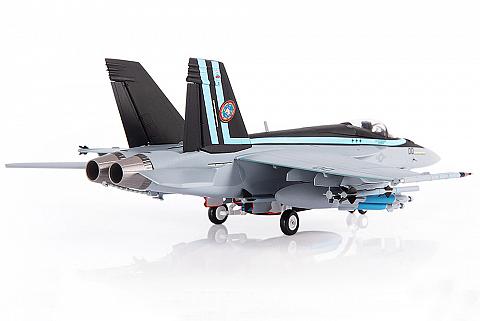 Модель самолета  Boeing F/A-18E Super Hornet "TOP GUN 2" Модель самолета  Boeing F/A-18E Super Hornet "TOP GUN 2"