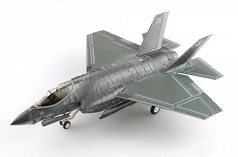 Модель самолета Lockheed Martin F-35C Модель самолета Lockheed Martin F-35C
