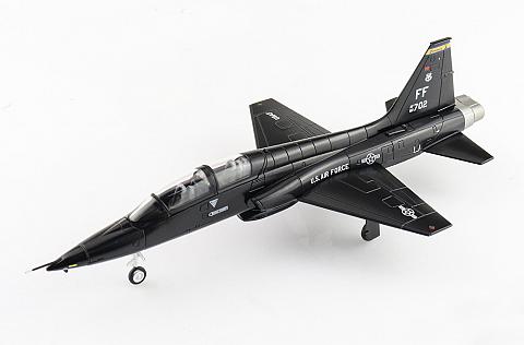 Модель самолета Northrop T-38A Talon Модель самолета Northrop T-38A Talon