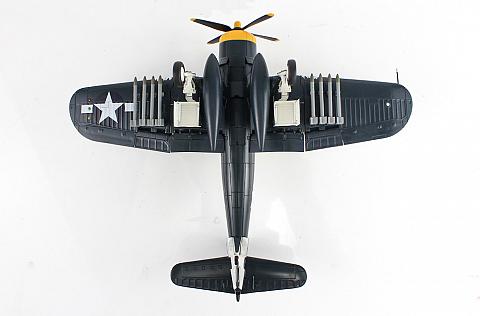 Модель самолета Vought F4U-4 Corsair Модель самолета Vought F4U-4 Corsair