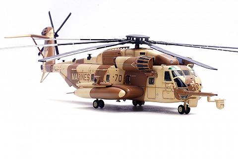 Модель самолета Sikorsky CH-53E Super Stallion Модель самолета Sikorsky CH-53E Super Stallion