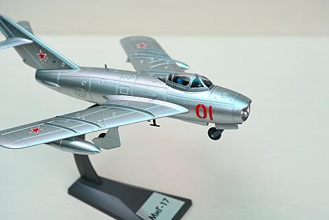 Модель самолета  МиГ-17
