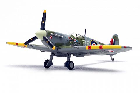 Модель самолета Supermarine Spitfire Mk.Vb Модель самолета Supermarine Spitfire Mk.Vb