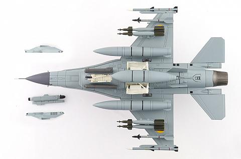 Модель самолета Lockheed F-16AM Модель самолета Lockheed F-16AM