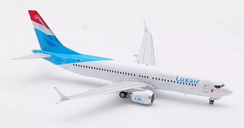 Boeing 737 MAX 8