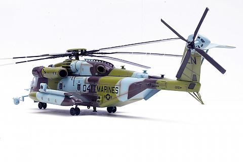 Модель самолета Sikorsky CH-53E Super Stallion Модель самолета Sikorsky CH-53E Super Stallion