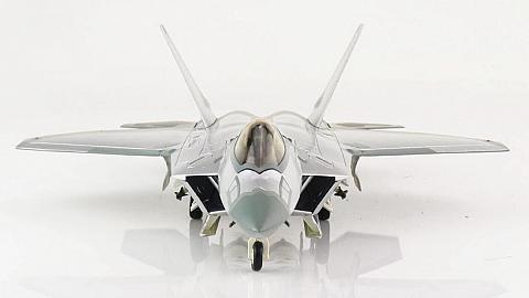 Модель самолета  Lockheed F-22A Raptor