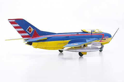 Модель самолета МиГ-19С Модель самолета МиГ-19С