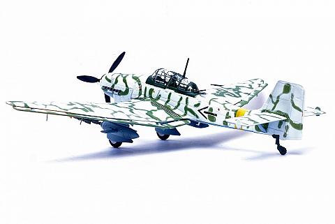 Модель самолета Junkers Ju 87G-2 Stuka Модель самолета Junkers Ju 87G-2 Stuka