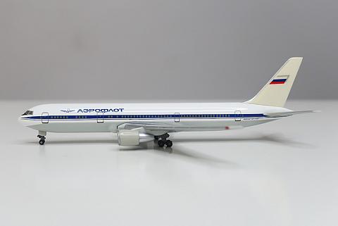    Boeing 767-300