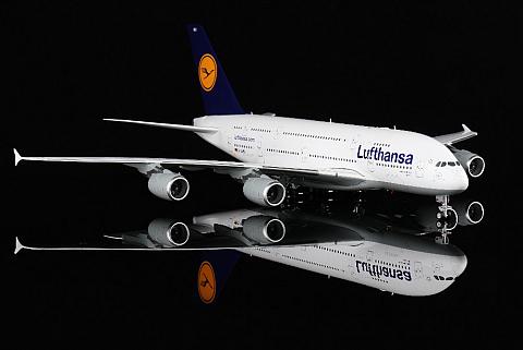 Airbus A380-800
