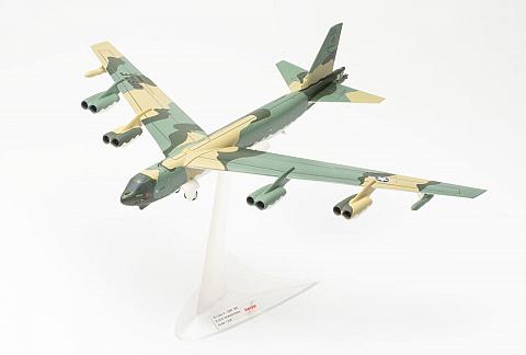    Boeing B-52G Stratofortress