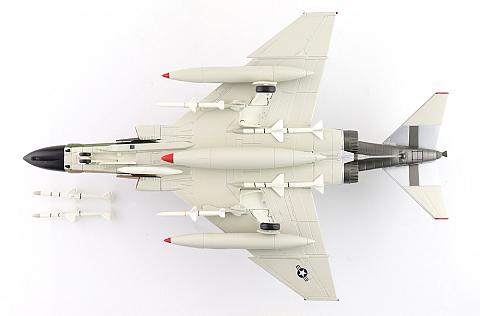 Модель самолета McDonnell Douglas EF-4C Wild Weasel Модель самолета McDonnell Douglas EF-4C Wild Weasel