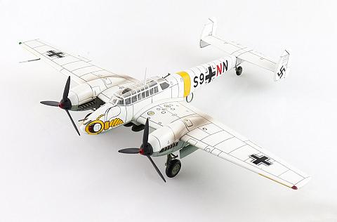 Модель самолета Messerschmitt Bf 110E Модель самолета Messerschmitt Bf 110E