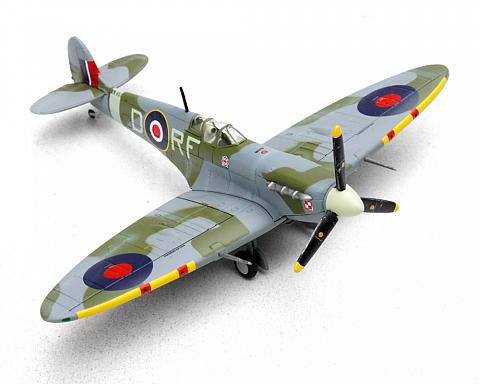 Модель самолета Supermarine Spitfire Mk.Vb Модель самолета Supermarine Spitfire Mk.Vb
