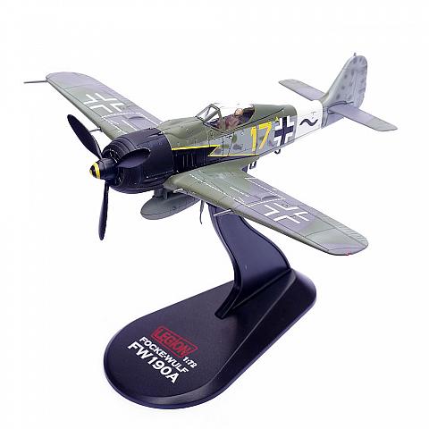 Модель самолета Focke-Wulf FW190A-8 Модель самолета Focke-Wulf FW190A-8
