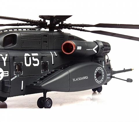 Модель самолета Sikorsky MH-53E Sea Dragon Модель самолета Sikorsky MH-53E Sea Dragon