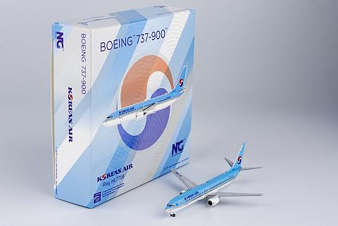    Boeing 737-900
