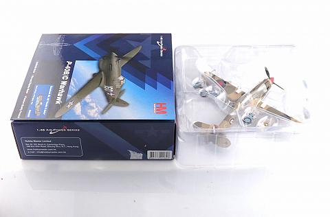 Модель самолета Curtiss P-40B Tomahawk Mk. IIB Модель самолета Curtiss P-40B Tomahawk Mk. IIB