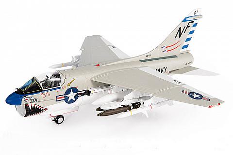 Модель самолета  LTV A-7E Corsair II Модель самолета  LTV A-7E Corsair II