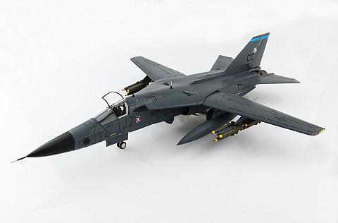 Модель самолета  General Dynamics F-111F Aardvark