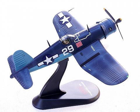 Модель самолета Vought F4U-1A Corsair Модель самолета Vought F4U-1A Corsair