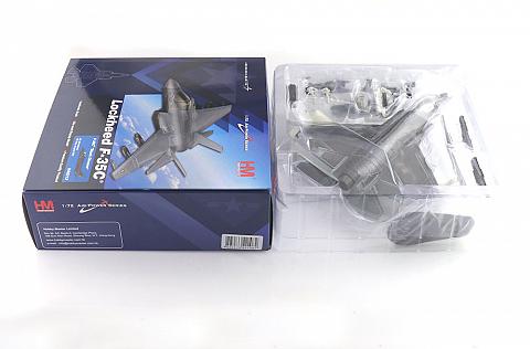 Модель самолета Lockheed Martin F-35C Модель самолета Lockheed Martin F-35C