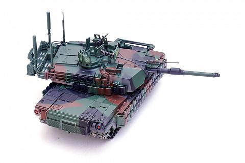 ������ ��������  ���� M1A2 "Abrams" � ������� TUSK II