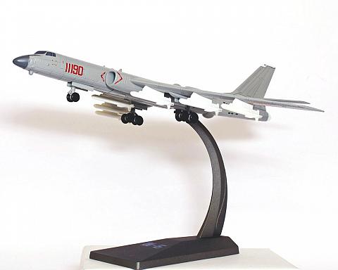 Модель самолета  Xian H-6K