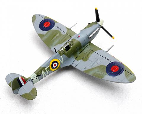 Модель самолета Supermarine Spitfire Mk.IIa Модель самолета Supermarine Spitfire Mk.IIa