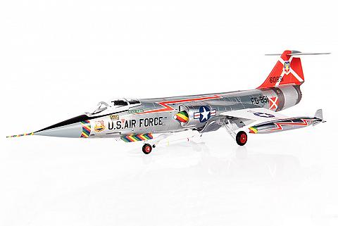 Модель самолета  Lockheed F-104C Starfighter Модель самолета  Lockheed F-104C Starfighter