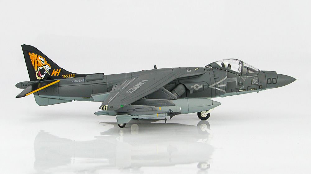    McDonnell Douglas AV-8B Harrier II