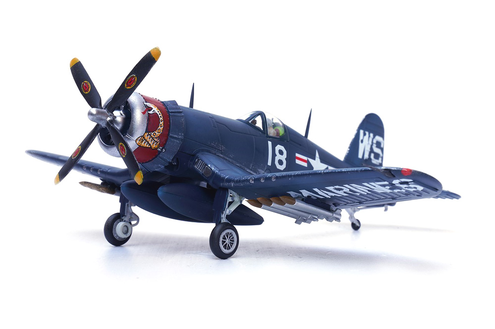    Vought F4U-4 Corsair