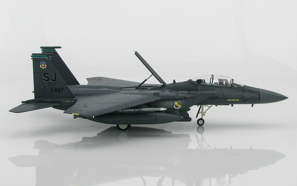 Модель самолета  Boeing F-15E Strike Eagle