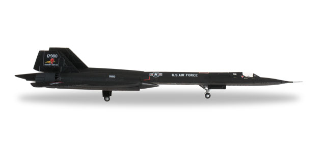 Модель самолета  Lockheed SR-71A Blackbird