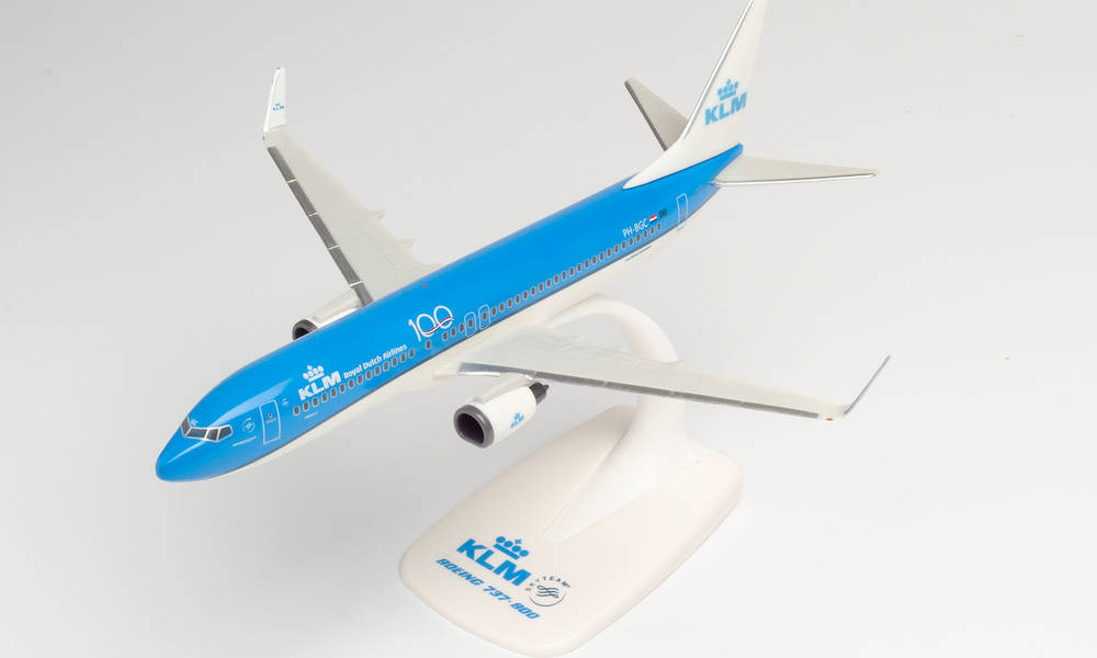    Boeing 737-800 "100  KLM"