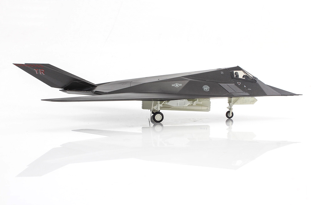    Lockheed F-117A Nighthawk (  61  57)