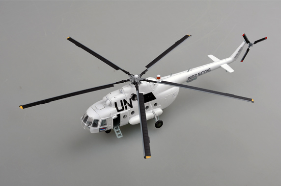 Готовая модель вертолета Ми-17 в окраске ООН в масштабе 1:72