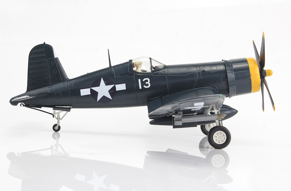    Vought F4U-4 Corsair