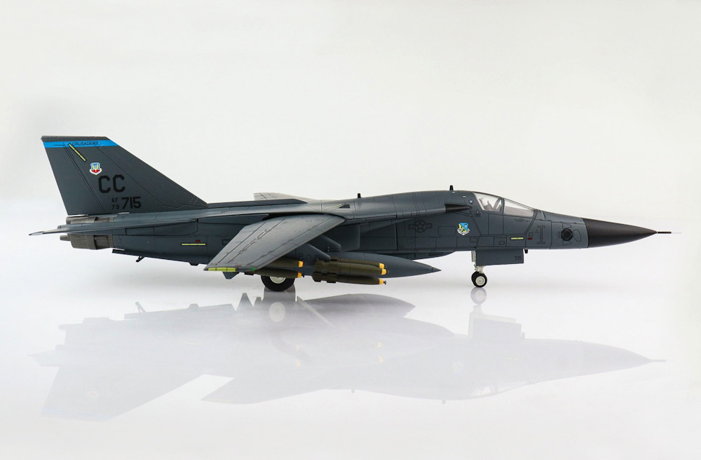 Модель самолета  General Dynamics F-111F Aardvark