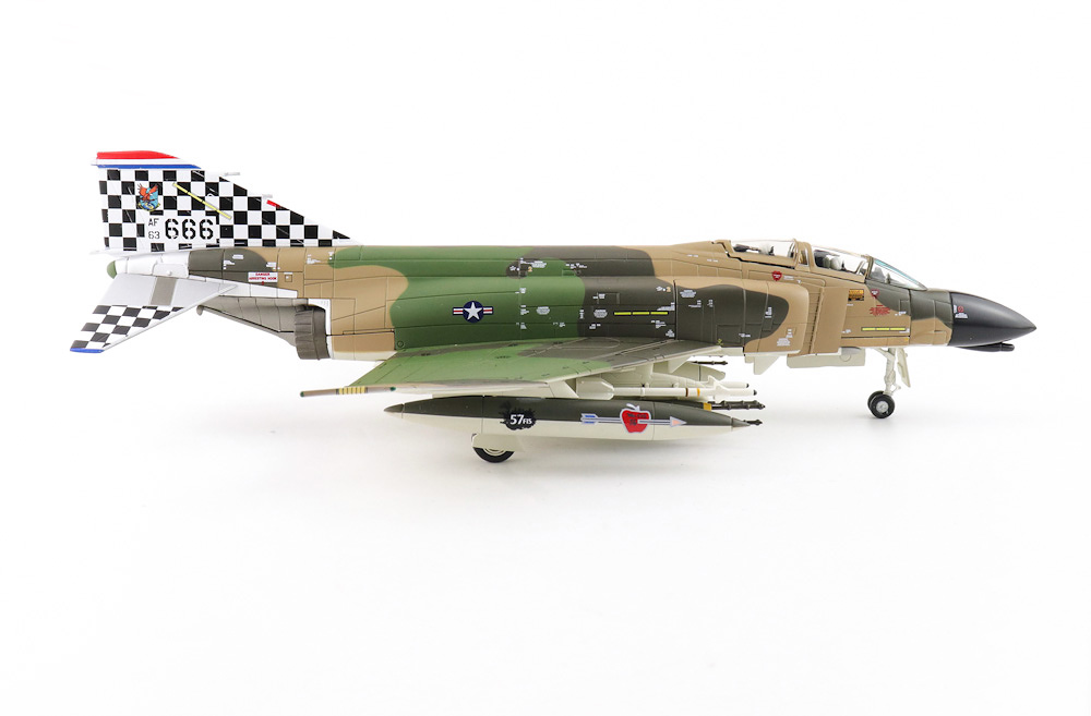 ������ ��������  McDonnell Douglas F-4C Phantom II