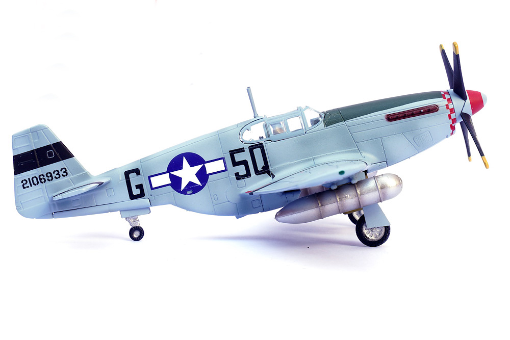 ������ ��������  North American P-51B Mustang
