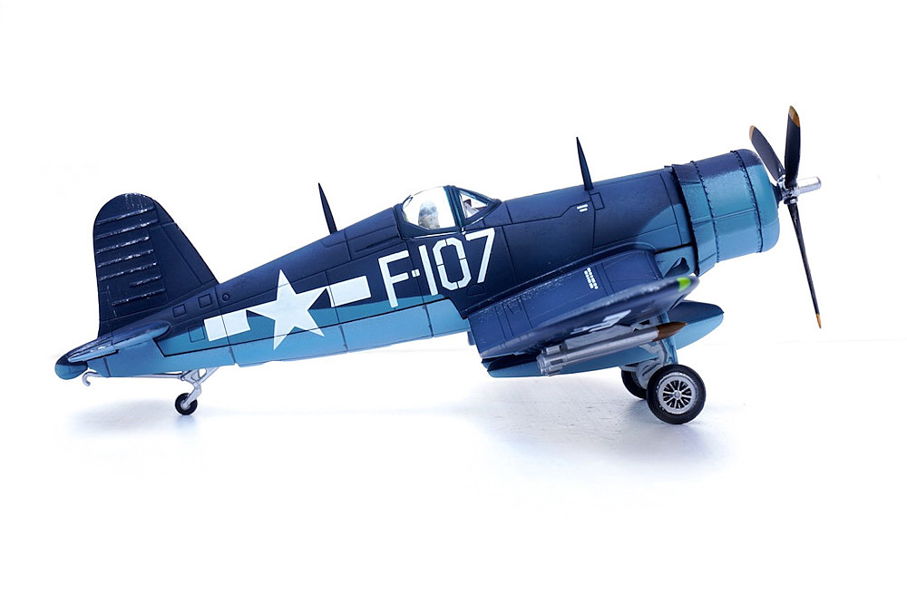 ������ ��������  Vought F4U-1A Corsair